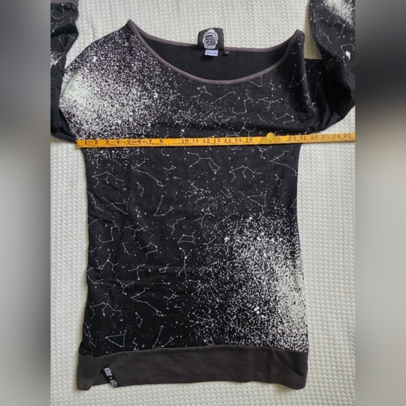 Wanderer Sweater/Dress - Picture 2 of 13